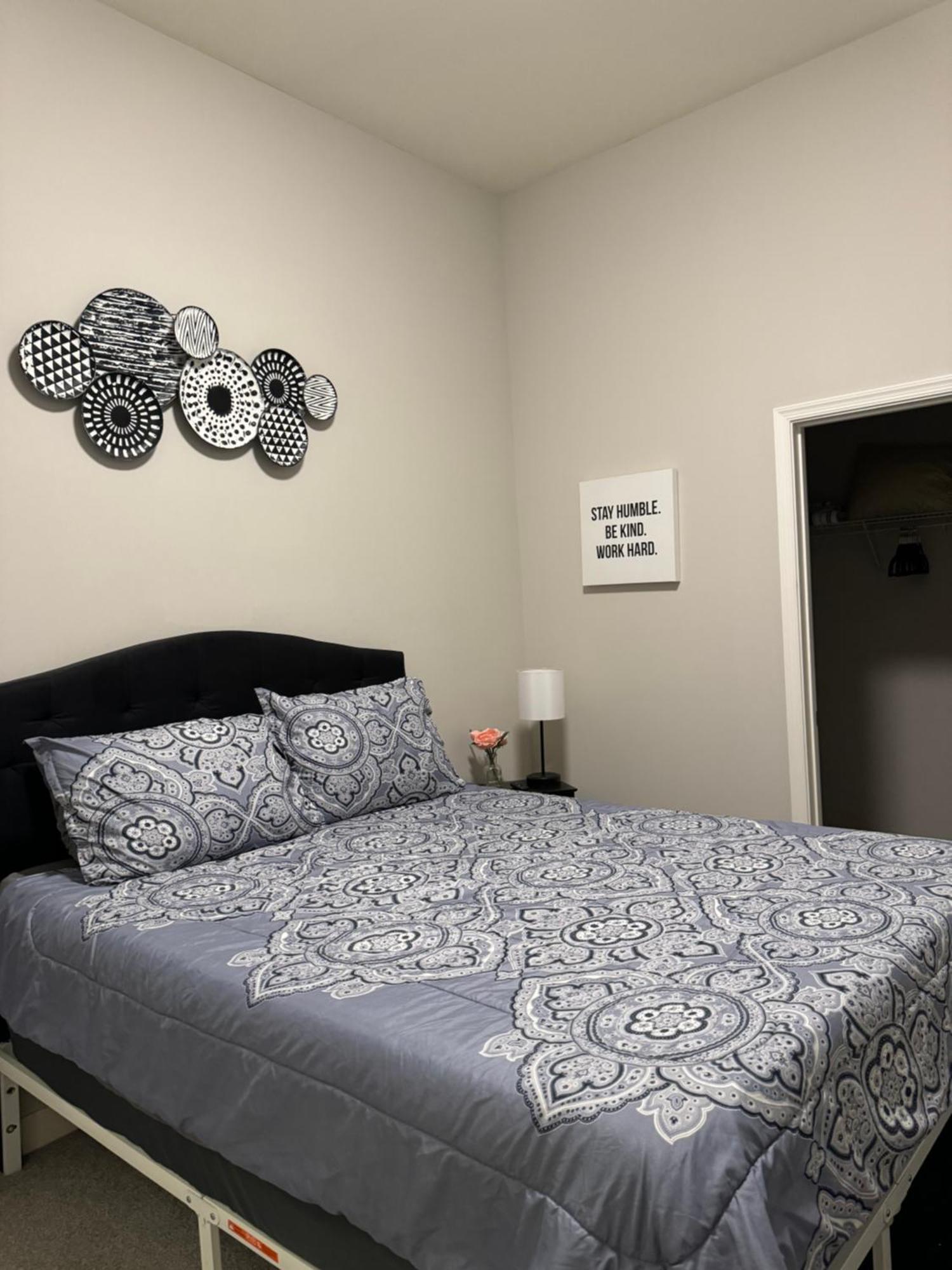 Beautiful Condo/Rooftop Patio With Free Parking Cleveland Eksteriør bilde